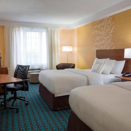 Fairfield Inn & Suites By Marriott Ottawa Kanata Exterior photo