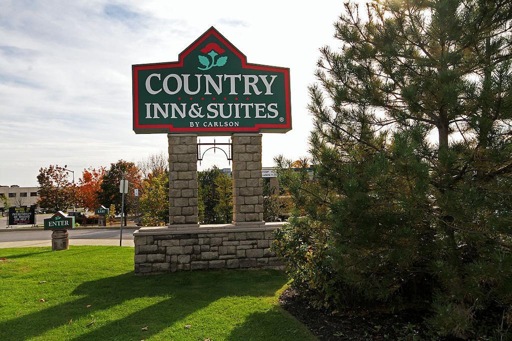 Fairfield Inn & Suites By Marriott Ottawa Kanata Exterior photo