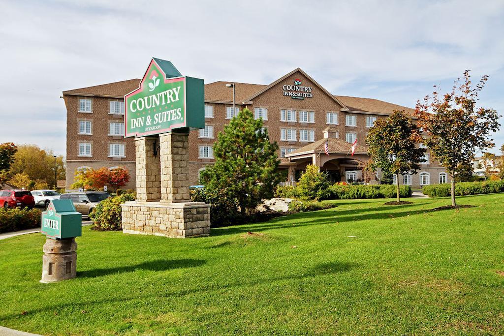 Fairfield Inn & Suites By Marriott Ottawa Kanata Exterior photo
