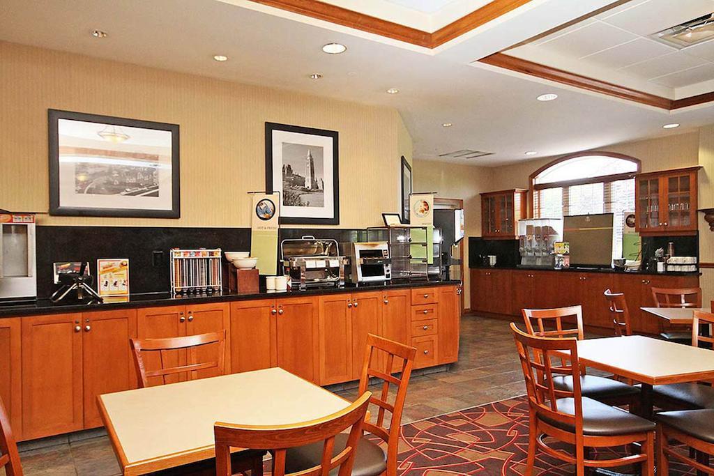 Fairfield Inn & Suites By Marriott Ottawa Kanata Exterior photo
