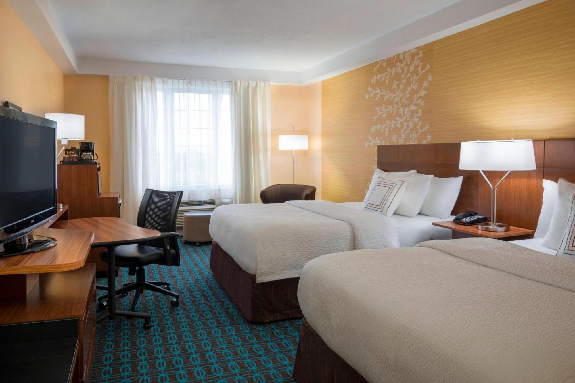 Fairfield Inn & Suites By Marriott Ottawa Kanata Exterior photo